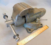 Wilton 3 1/2" Bullet Bench Vise w/ Swivel Base