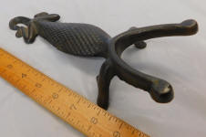 Gecko / Lizard Cast Iron Boot Jack